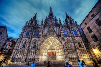 Uncover Barcelona's Secrets: A Gothic Quarter Walking Adventure