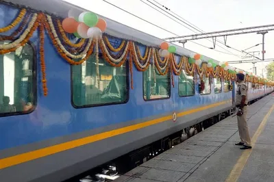 Delhi to Agra: A Luxurious Taj Mahal Train Journey