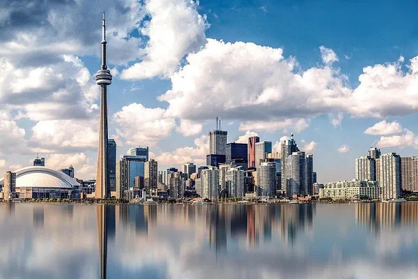 Toronto & Niagara: 2-Day Tour - See Canada's Best!