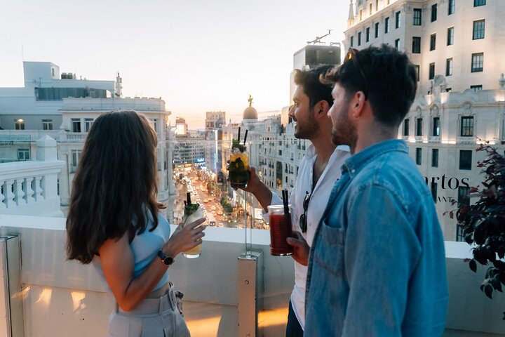 Madrid Tapas & Wine Tour: Rooftop Views & Drinks