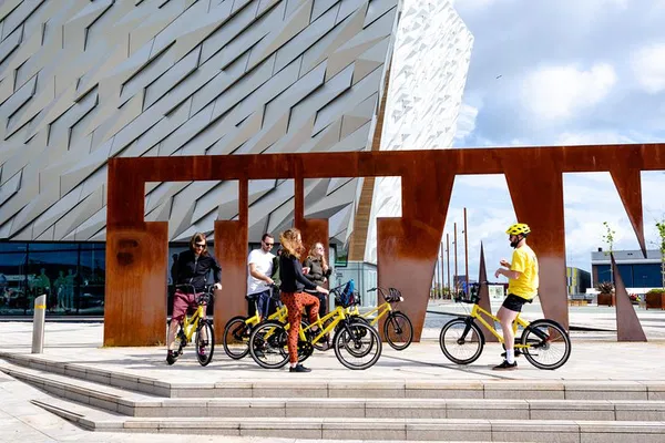 Belfast Bike Tour: Explore Murals & Hidden Gems!