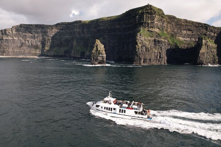 Cliffs of Moher Tour from Dublin: Boat & Cave Adventure