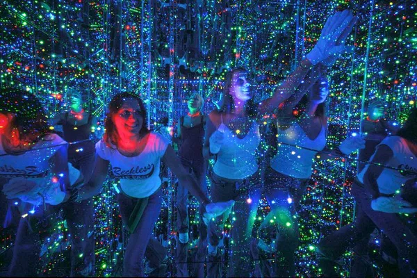 Infinity Attraction: Gold Coast's Mind-Bending Multi-Sensory Maze!