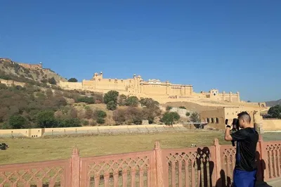 Uncover Jaipur's Royal Heritage: A Personalized Car Experience