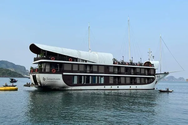 Sena Cruise: Luxurious Halong Bay Escape with Boutique Charm