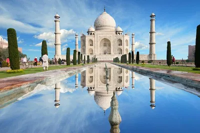 Luxury Taj Mahal Day Trip: Delhi to Agra in Style
