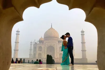 Witness the Taj Mahal's Sunrise Splendor: A Luxurious Delhi Day Trip
