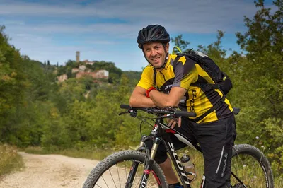 Pula/Rovinj: Parenzana Trail Bike Tour w/ Lunch