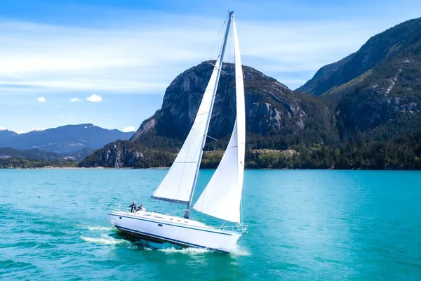 Squamish Sailing Tour: Howe Sound's Sea to Sky Sail