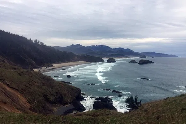 Coastal Wonders: Cannon Beach Day Trip from Portland