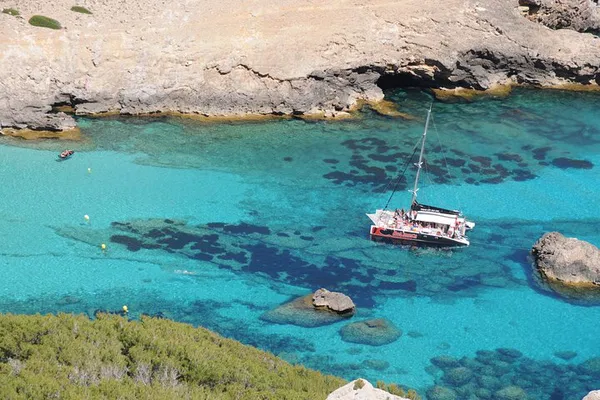 Mallorca Catamaran Cruise: Pollensa Bay Adventure