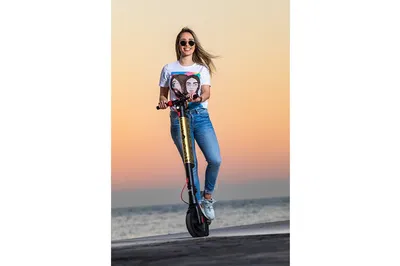 Poreč on Wheels: 24-Hour E-Scooter City Adventure