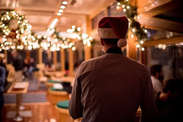 NYC Holiday Lights Cruise: A Festive Night on the Water