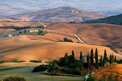 Unforgettable Val d'Orcia Escape: Wine, Food, and Cinematic Views