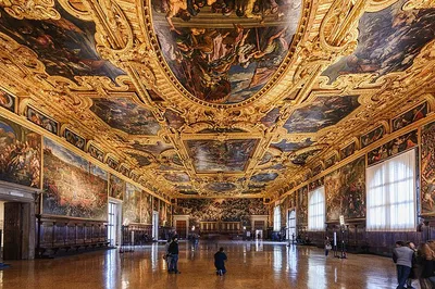 Unlocking Venetian History: Doge's Palace Guided Tour with Prison Access
