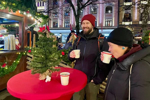 Oslo Christmas Tour: Festive Sights, Treats & Tales