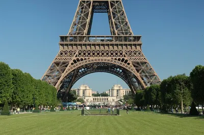 Paris Personalized: Unveiling the City of Lights Your Way