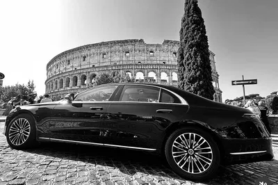 Rome's Ultimate Luxury: S-Class Private Limousine Experience