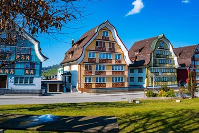 Discover Heidi's Alps: A Luxurious Swiss & Liechtenstein Private Tour