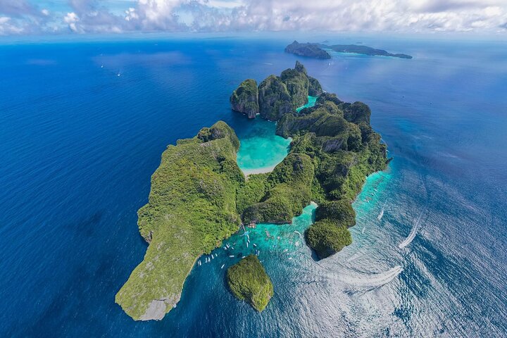 Phuket Taxi 24/7: Safe & Luxurious Krabi Transfers