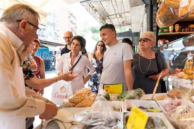 Tivoli Culinary Adventure: Market Tour & Authentic Dining with a Cesarina