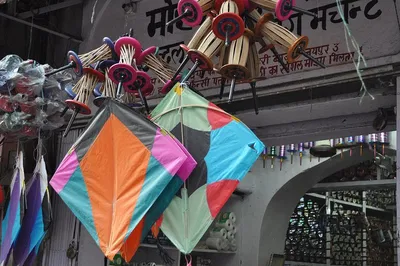 Discover Jaipur's Soul: A Captivating Bazaar & Food Walking Tour