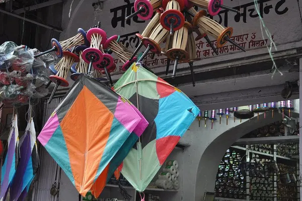 Discover Jaipur's Soul: A Captivating Bazaar & Food Walking Tour