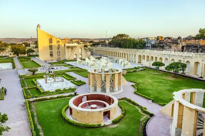 Discover Jaipur's Royal Heritage: A Half-Day Sightseeing Adventure