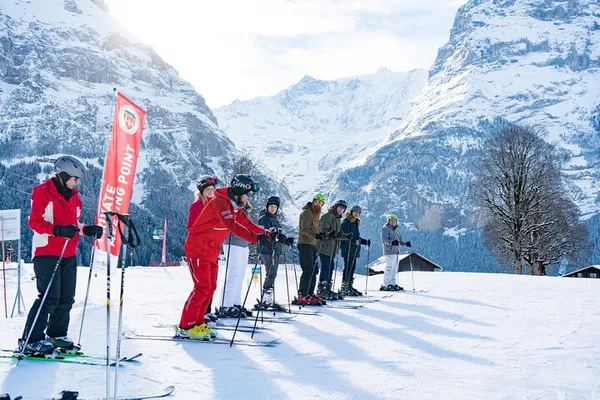 Ski Grindelwald: Beginner Ski Package from Interlaken