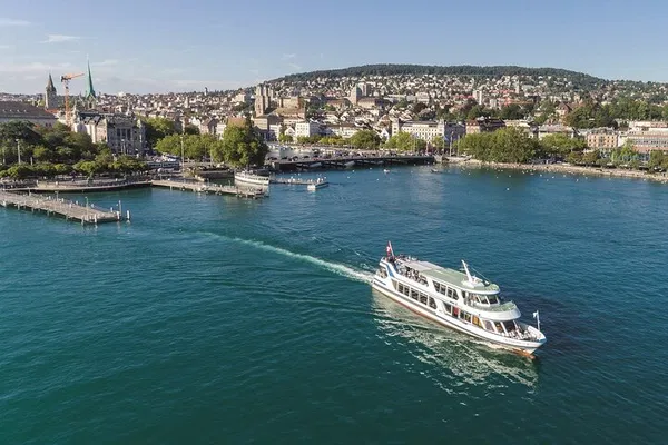 Zurich City Tour & Lake Cruise: See Top Sights!