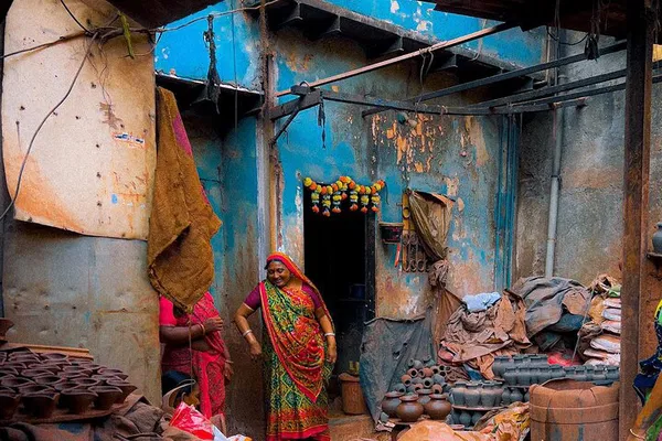 Mumbai's Soul: Slum Tour with Ethical Sightseeing
