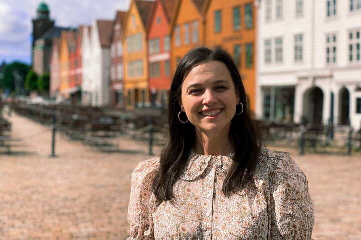 Bergen Walking Tour: History & Hidden Gems