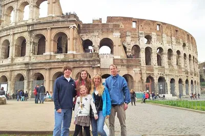 Unearth Ancient Rome: A Kid-Friendly Colosseum & Forum Adventure!