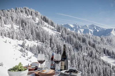 Luxury Private Transfer: Zermatt to Megève in Style