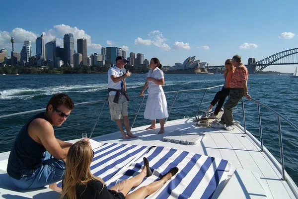 Sydney Harbour Cruise: BBQ Lunch & Secret Beaches