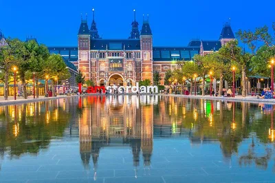 Unveiling Amsterdam's Soul: A Private Guided Journey Through History & Culture