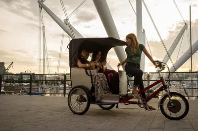 Genoa Rickshaw Tour: Uncover Hidden Gems & Local Stories