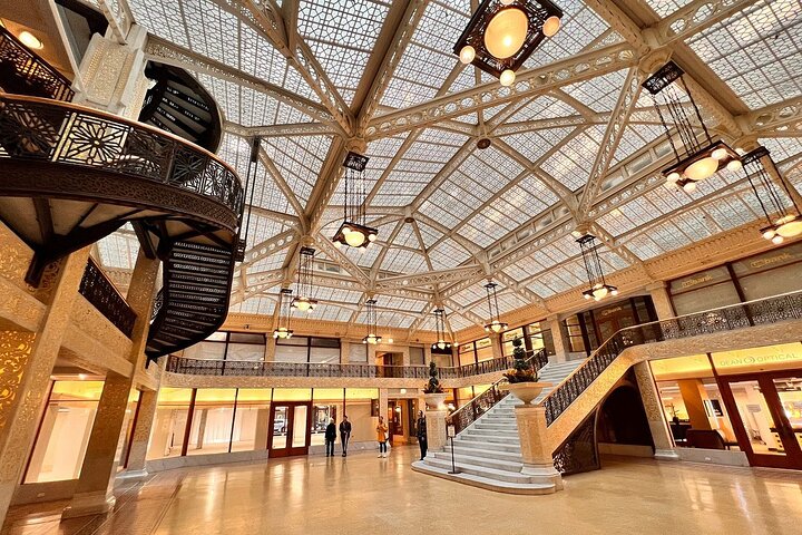 Chicago's Dazzling Architecture: Interiors Walking Tour