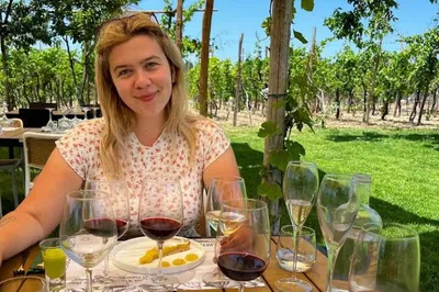 Pompeii Tour, Wine & Lunch: Unearth History & Taste!