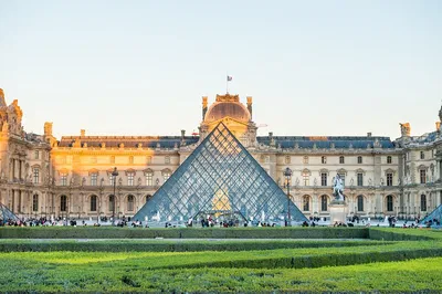 Unlock Louvre's Masterpieces: Private Tour with Skip-the-Line Access