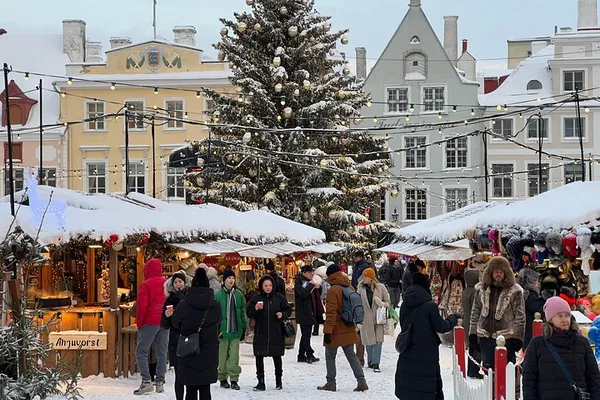 Magical Tallinn Winter Walk & Christmas Market Tour