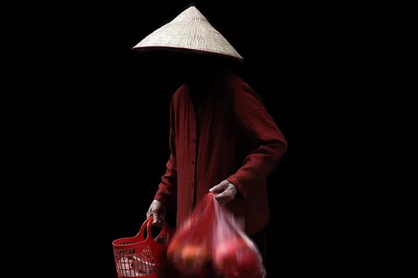 Hanoi Street Photography: Capture the City's Soul