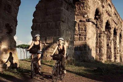 Rome E-Bike Tour: Appian Way, Catacombs & Aqueducts