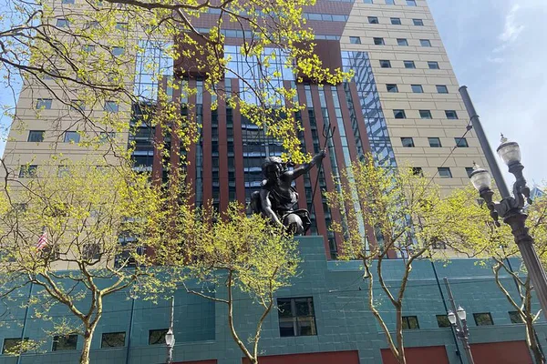 Portland Walking Tour: History, Art & Downtown Gems