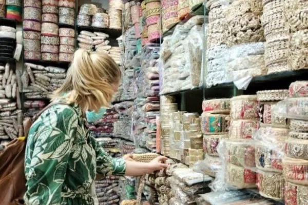 Discover Delhi's Vibrant Textile Scene: A Tailoring & Fabric Tour