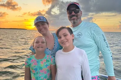Islamorada Sunset Tiki Boat: Private 2-Hour Charter