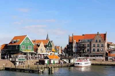 Unforgettable Private Dutch Countryside & Keukenhof Gardens Day Trip