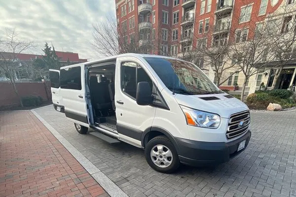 Stress-Free DCA Transfers: Private & Punctual Airport Service