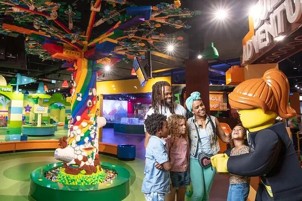 Unleash Your Creativity: LEGOLAND Discovery Center Chicago Adventure!