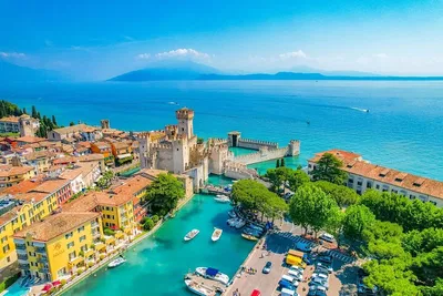 Unforgettable Private Day Trip: Verona, Borghetto & Sirmione from Venice